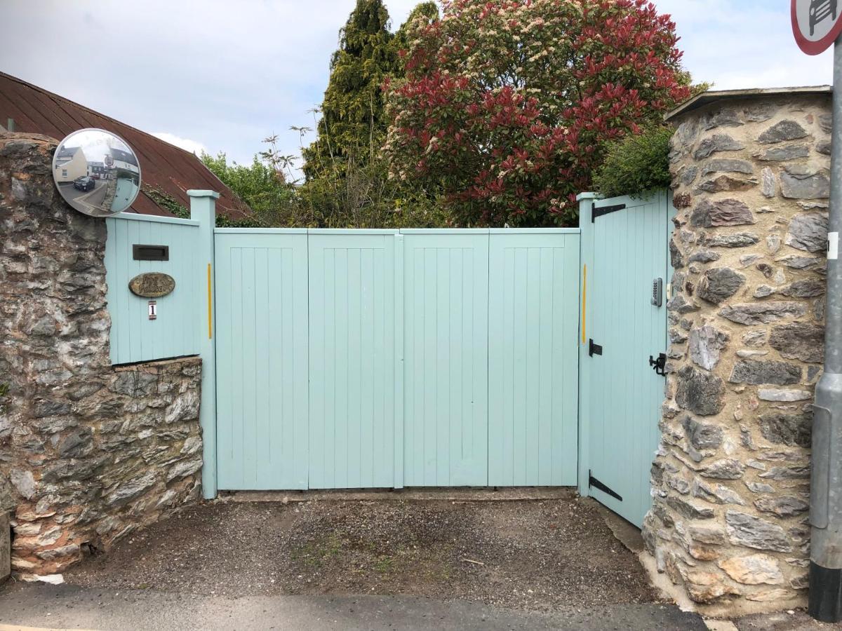 Frog Palace - Secure Parking-Outside Area-Topsham-Exeter-Beach-Chiefs-Wifi Exterior photo